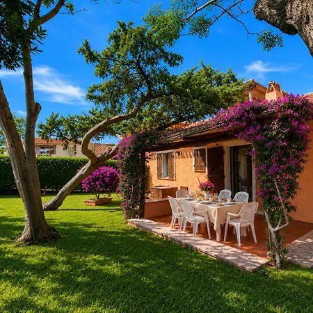 Sea View Three-bedroom House 50m From The 2 Nyaraló *